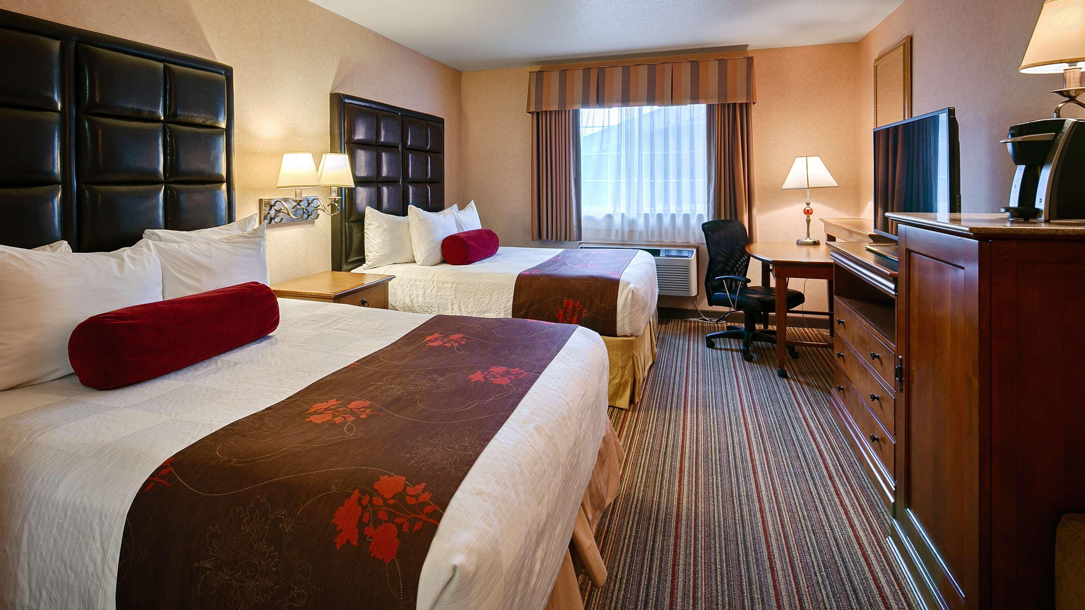Best Western Plus Rama Inn & Suites 라그란데 외부 사진