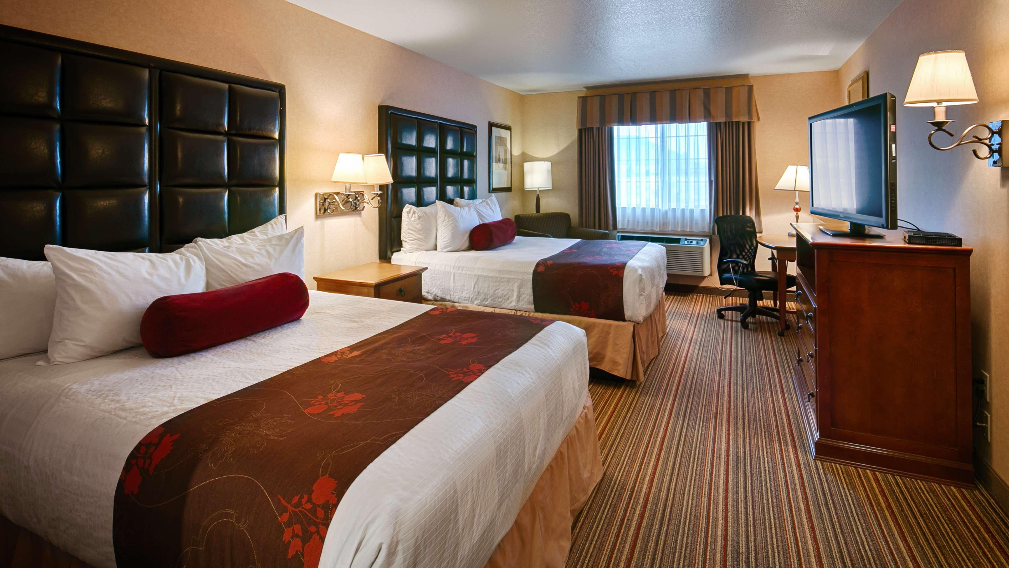 Best Western Plus Rama Inn & Suites 라그란데 외부 사진