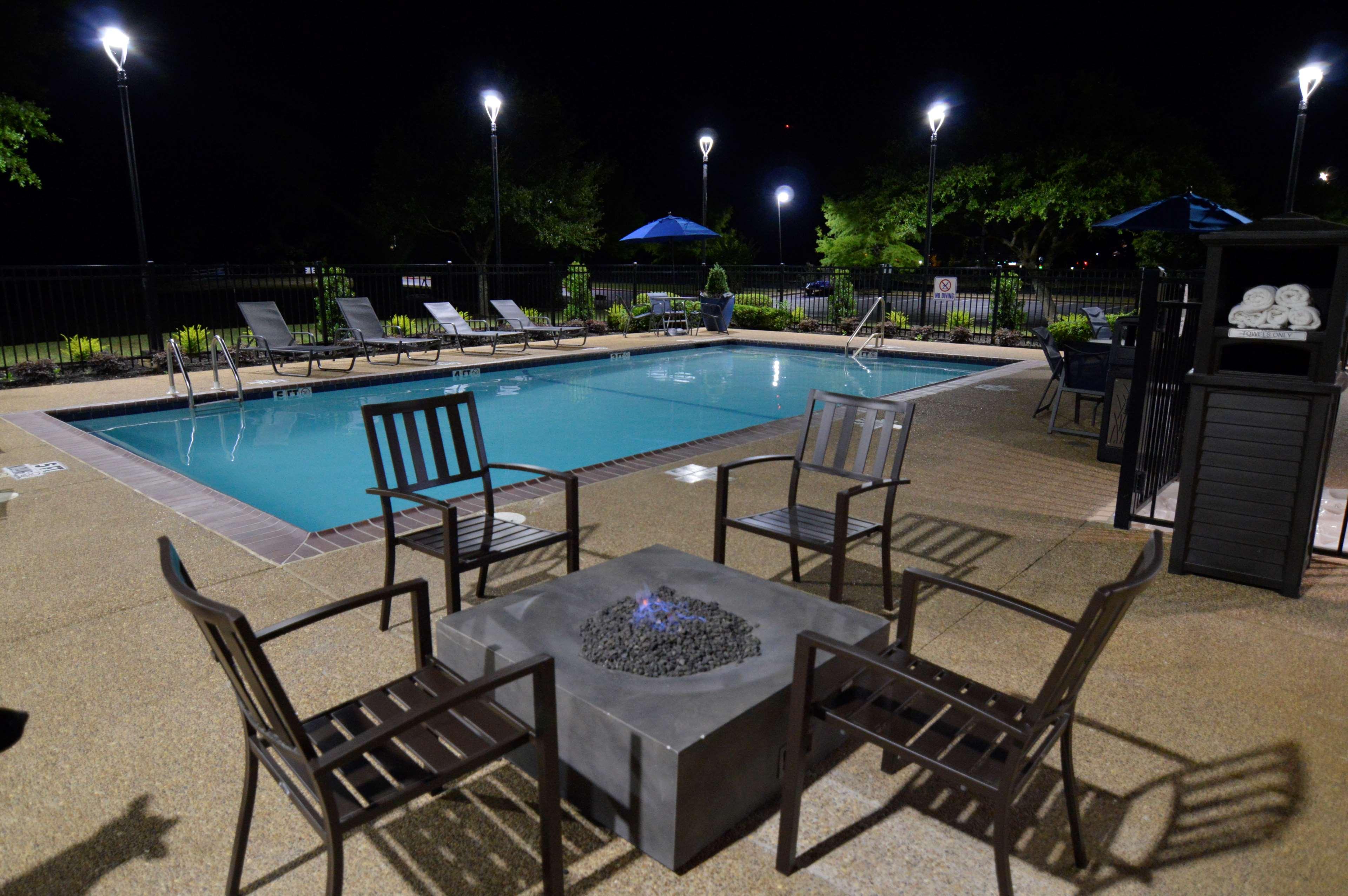 Best Western Plus Rama Inn & Suites 라그란데 외부 사진