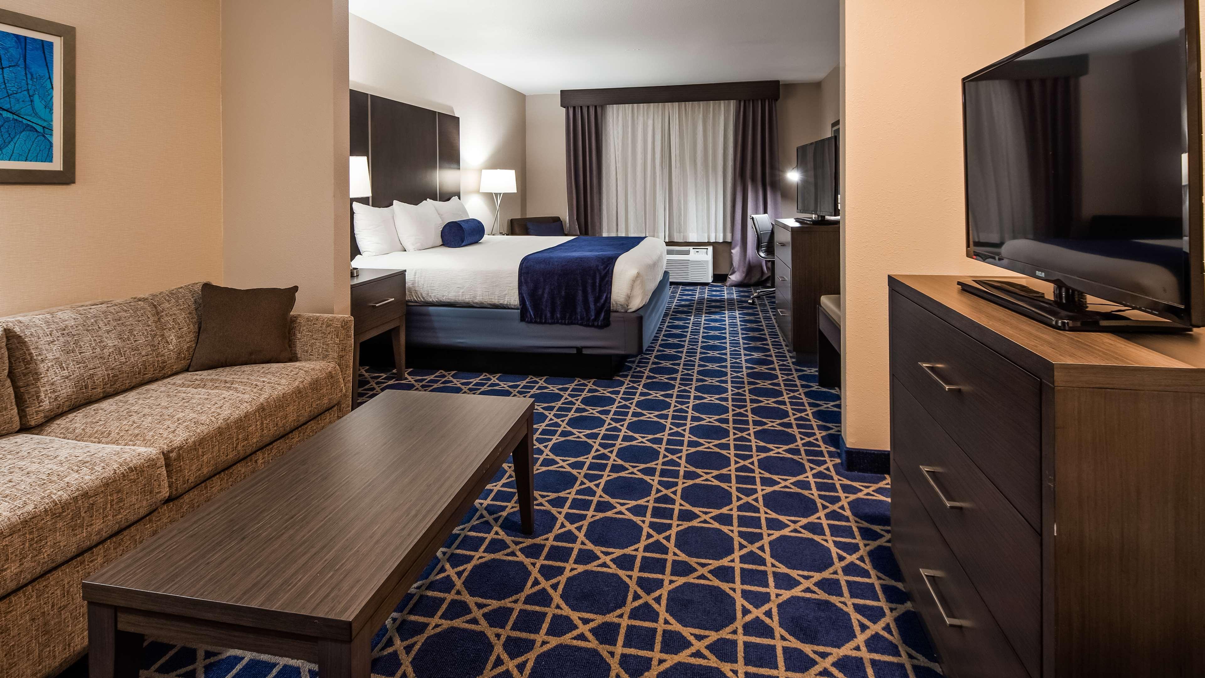 Best Western Plus Rama Inn & Suites 라그란데 외부 사진