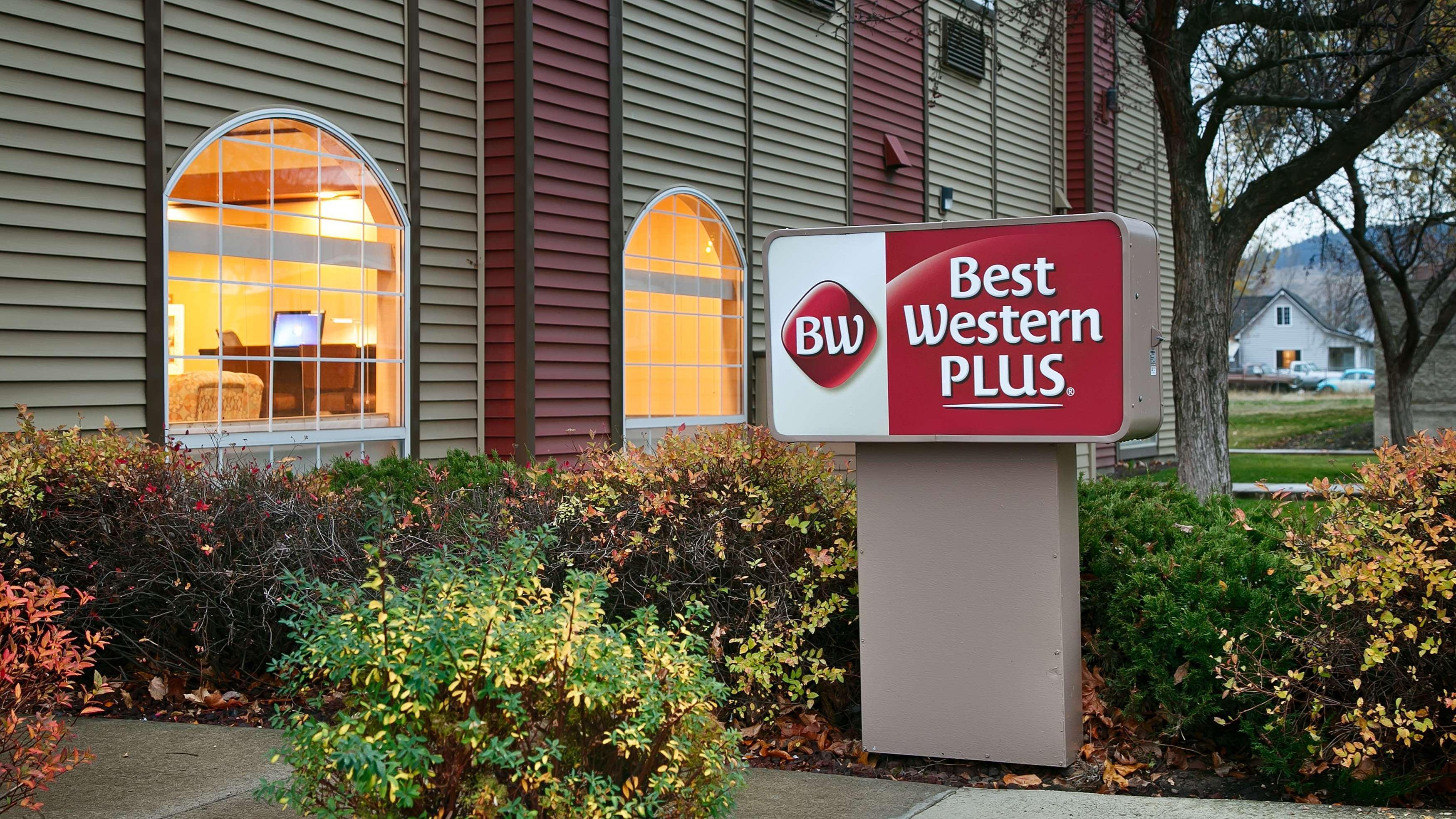 Best Western Plus Rama Inn & Suites 라그란데 외부 사진