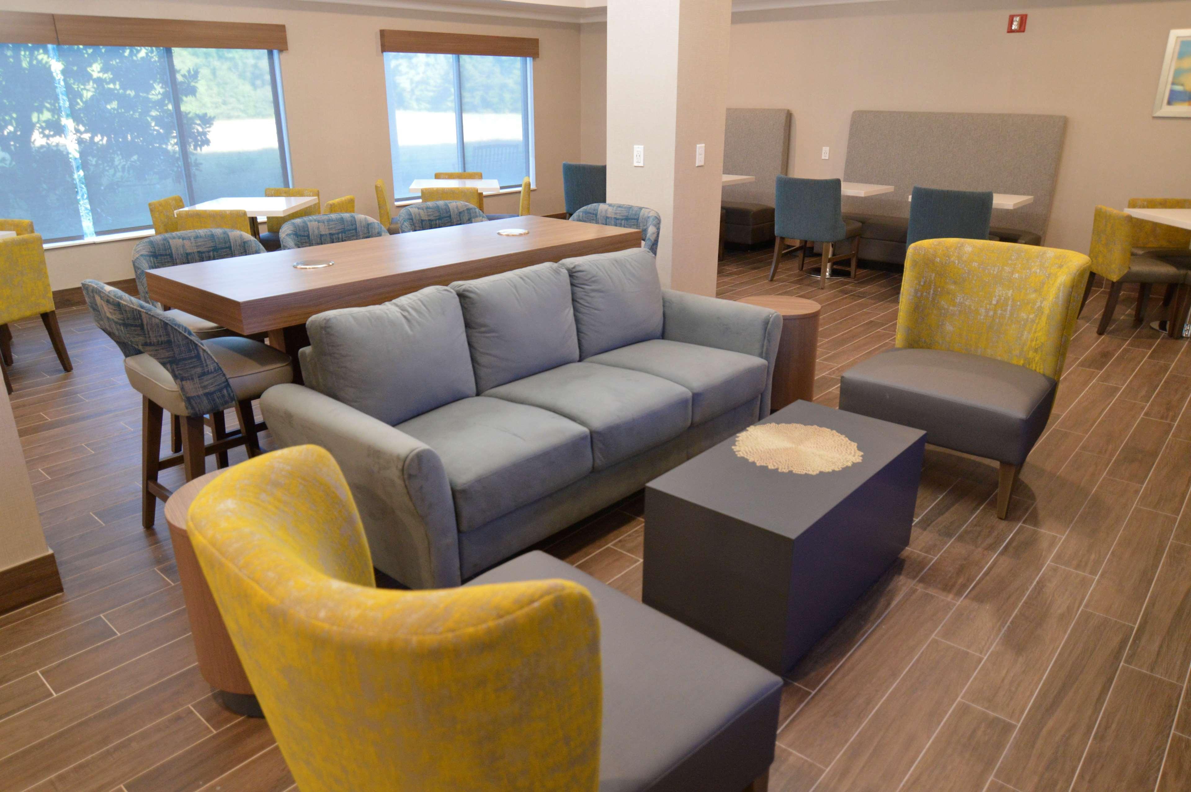 Best Western Plus Rama Inn & Suites 라그란데 외부 사진