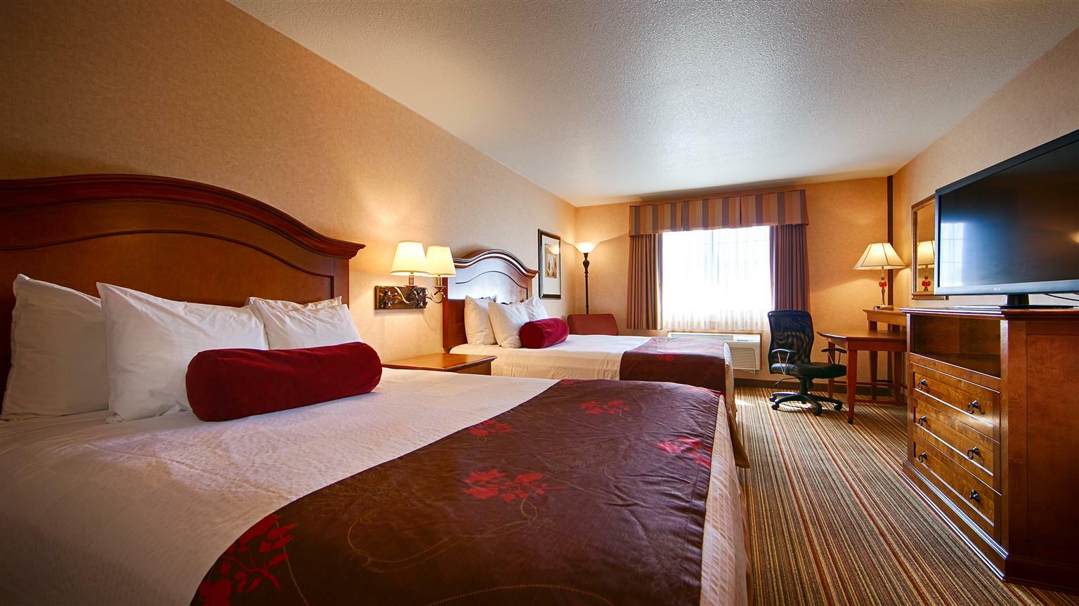 Best Western Plus Rama Inn & Suites 라그란데 외부 사진